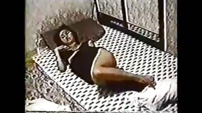 İnanılmaz Seksual Babe Gözəl Üz və Şirəli Döşlər